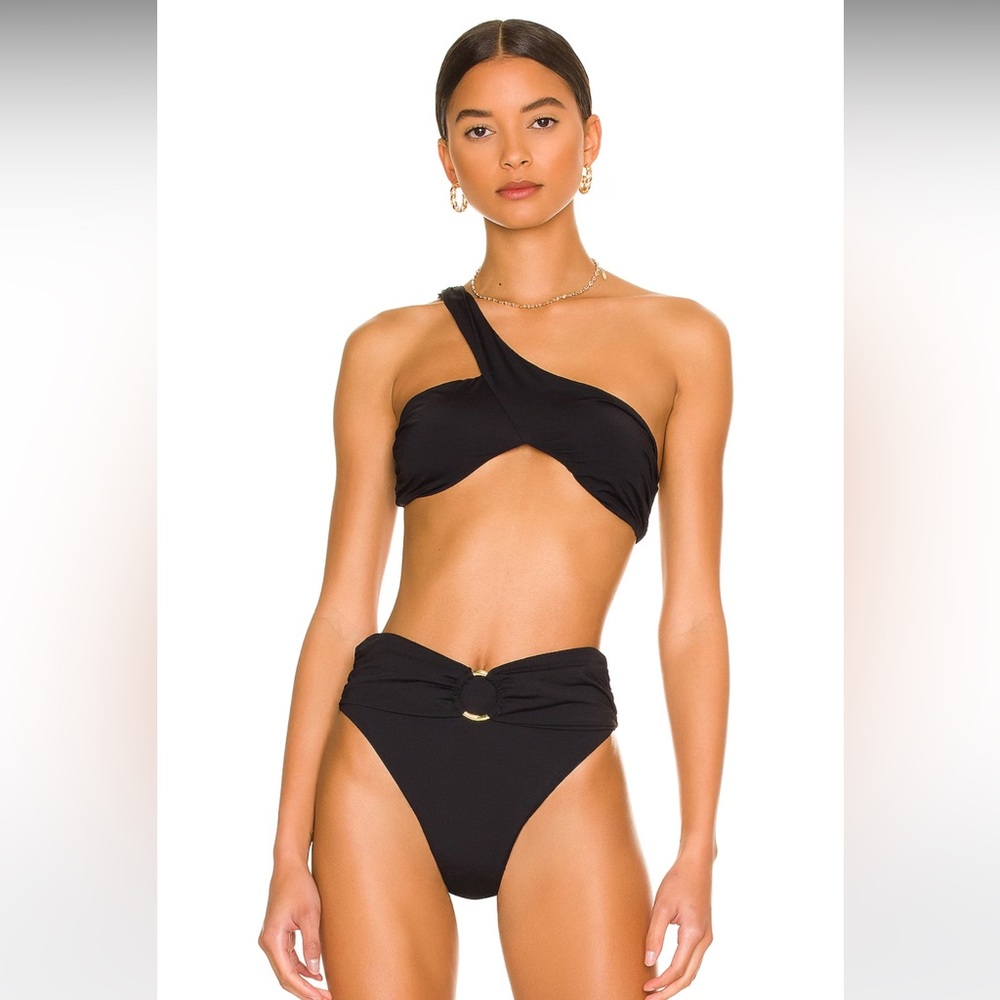 WeWoreWhat Asymmetrical Cross Over Bikini Top in Black Size Medium NWT